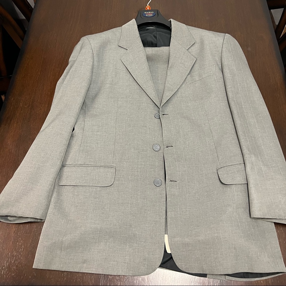 Vittorio Forti Suite 42S- Light Grey